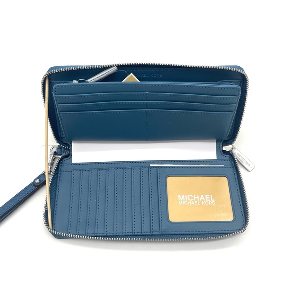 Michael Kors Large Continental Wallet Wristlet - Picture 6 of 7